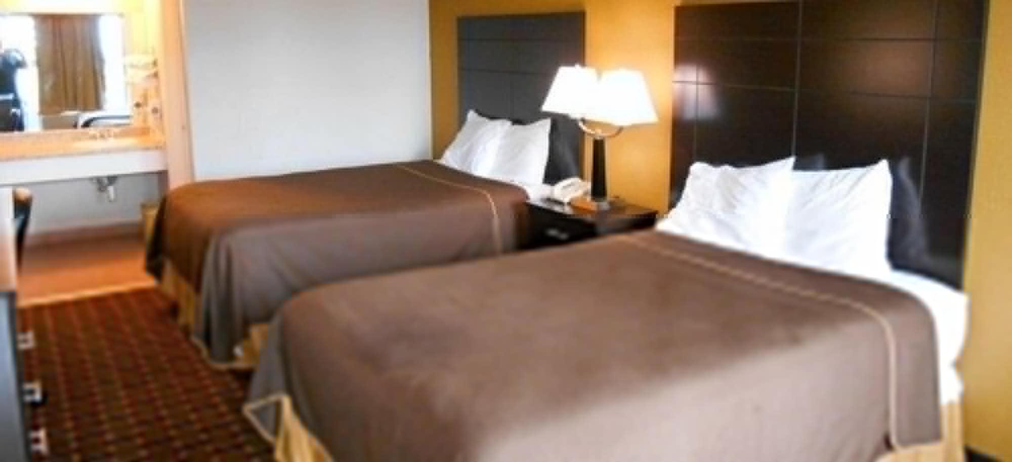 Knights Inn Midland Bagian luar foto