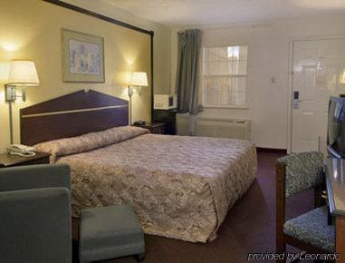 Knights Inn Midland Ruang foto